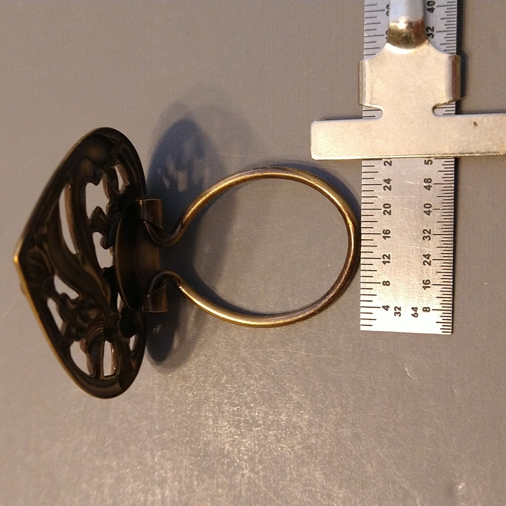 Vintage Heart Shaped Gold Scarf Holder Made in USA WOW! - Picture 12 of 12